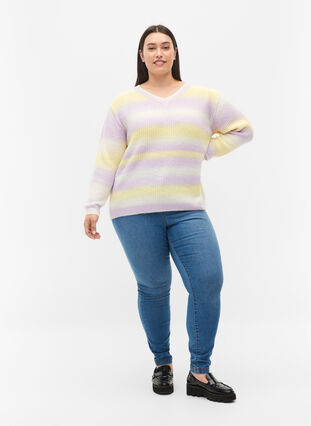 Zizzi Knitted jumper with v-neckline, Lavender Comb., Model image number 2