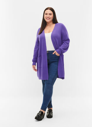 Zizzi Long knitted cardigan with balloon sleeves, Purple Opulence, Model image number 2