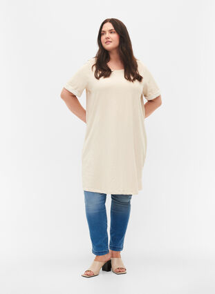 Zizzi Sweater dress with short sleeves and slits, Pumice Stone, Model image number 2