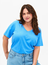 Koszulka basic z krótkim rekawem i dekoltem w szpic, Marina, Model