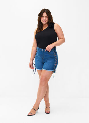 Zizzi Szorty jeansowe ze sznurowaniem, Blue Denim, Model image number 4