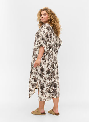 Zizzi Printed caftan viscose dress, Beige Leaf, Model image number 1