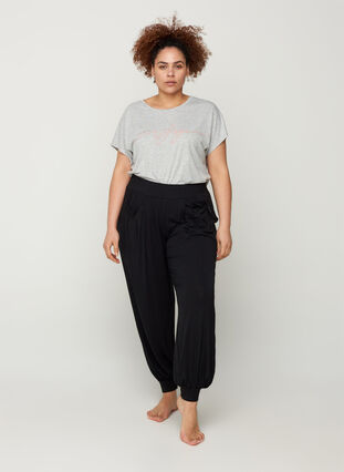 Zizzi Loose viscose trousers with pockets, Black, Model image number 2