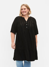 Sukienka z wiskozy w paski z koronkowymi wstazkami, Black, Model