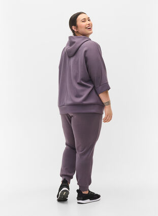 Zizzi Loose joggers with pockets, Rabbit, Model image number 1