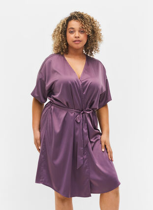 Zizzi Short-sleeved dressing gown, Vintage Violet, Model image number 0