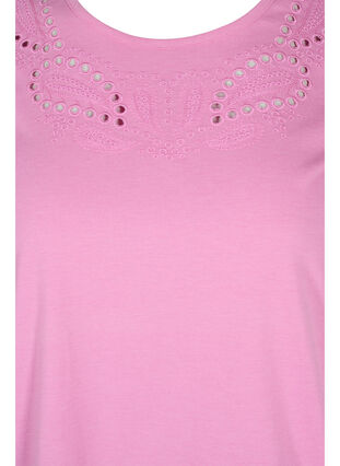 Zizzi Short-sleeved t-shirt with broderie anglaise, Cyclamen Mel., Packshot image number 2