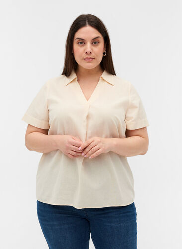 Zizzi Short-sleeved cotton blouse with v-neck and collar, Mother Of Pearl, Model image number 0