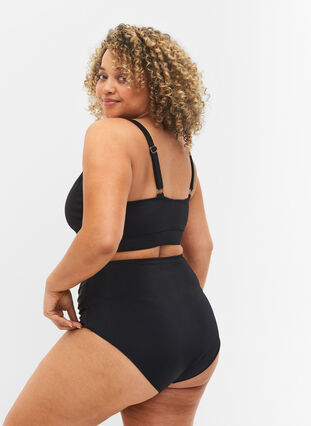 Zizzi High-waisted bikini bottom with ruching, Black, Model image number 1