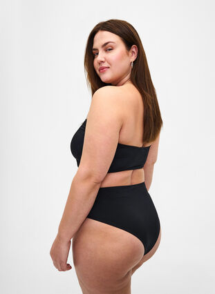Zizzi Dól bikini w jednolitym kolorze z regularnym stanem, Black, Model image number 1