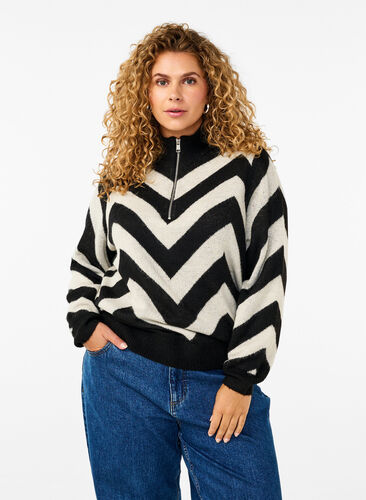 Zizzi Dzianinowy sweter z golfem i suwakiem, Black Birch Stripe, Model image number 0