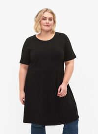 Jednokolorowa bawelniana sukienka z krótkim rekawem, Black, Model