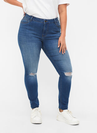 Zizzi Bardzo waskie jeansy Sanna z przetarciami, Blue denim, Model image number 2