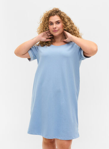 Zizzi Sweater dress with short sleeves and slits, Faded Denim, Model image number 0