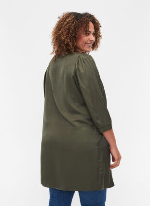 Zizzi 3/4-sleeved tunic with buttons, Deep Depths, Model image number 1