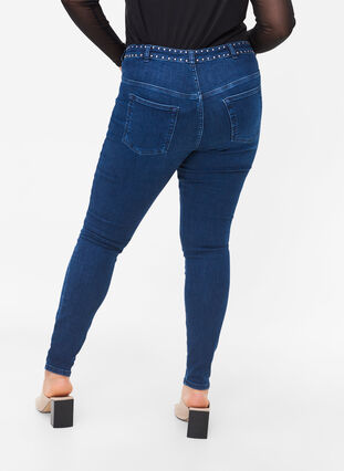 Zizzi Super slim Amy jeans with studs, Dark blue, Model image number 1