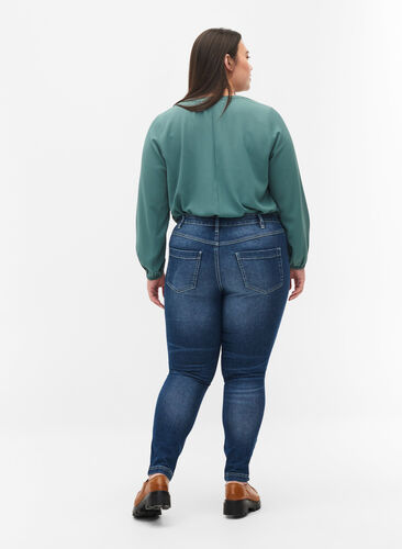 Zizzi Ripped Amy jeans with super slim fit, Blue denim, Model image number 1