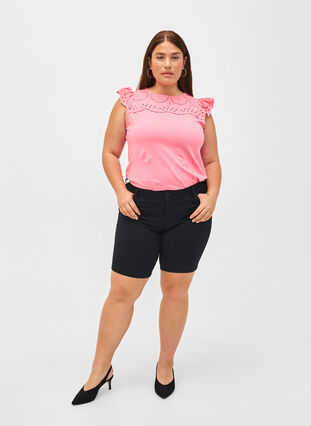 Zizzi T-shirt z organicznej bawelny z haftem angielskim, Strawberry Pink , Model image number 2