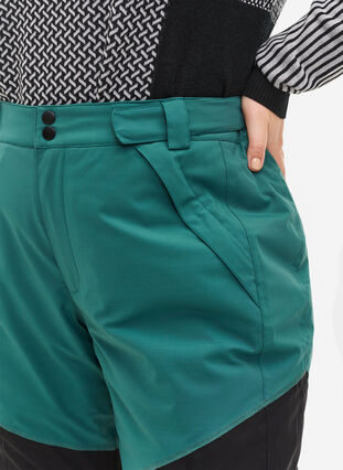 Zizzi Ski pants with pockets, Mallard Green Comb, Model image number 2