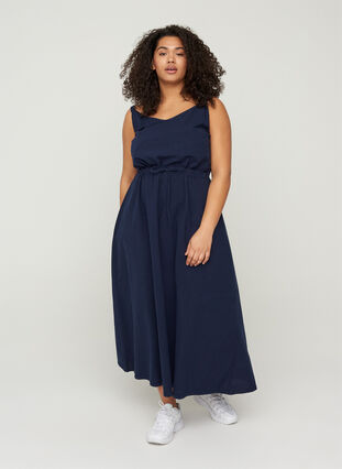 Zizzi Maxi dress with smock, Night Sky, Model image number 3