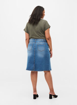 Zizzi Cotton denim midi skirt, Blue denim, Model image number 1