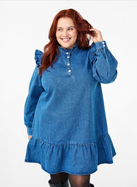 Trapezowa jeansowa sukienka z marszczeniami, Blue Denim, Model