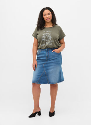 Zizzi Cotton denim midi skirt, Blue denim, Model image number 0