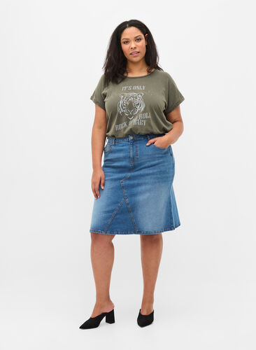 Zizzi Cotton denim midi skirt, Blue denim, Model image number 0