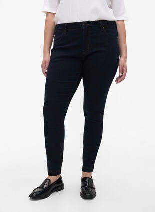 Zizzi Jeansy Viona z regularnym stanem, Unwashed, Model image number 2