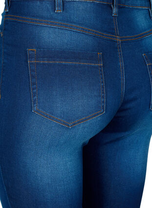 Zizzi Amy capri jeans z wysokim stanem i bardzo dopasowanym krojem, Blue Denim, Packshot image number 3