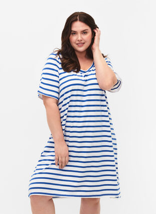 Zizzi Dzersejowa sukienka w paski z krótkim rekawem, Blue Stripes, Model image number 0