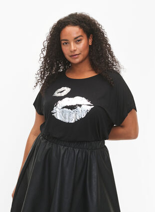 Zizzi Koszulka z wiskozy z krótkim rekawem i nadrukiem, Black W. Lips, Model image number 0