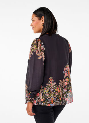 Zizzi Bluzka z nadrukiem paisley, Black Paisley, Model image number 1