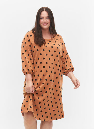 Zizzi Polka dot dress with 3/4 sleeves, Almond Black Dot, Model image number 0