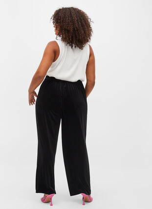 Zizzi Loose trousers in velour, Black, Model image number 1