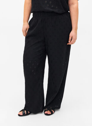 Zizzi Luzne spodnie z azurowym wzorem, Black, Model image number 2
