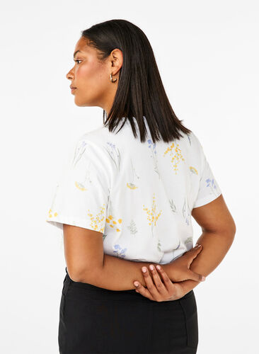 Zizzi T-shirt z organicznej bawelny z nadrukiem w kwiaty, Bright W. AOP, Model image number 1