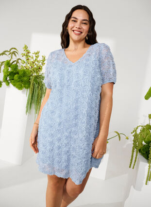 Zizzi Imprezowa sukienka w kwiaty 3D, Cashmere Blue, Image image number 0