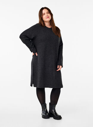 Zizzi Dzianinowa sukienka z okraglym dekoltem i rozcieciem, Dark Grey Melange, Model image number 2