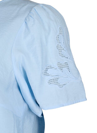 Zizzi Bluzka z wiskozy z krótkim rekawem i haftem, Chambray Blue, Packshot image number 3