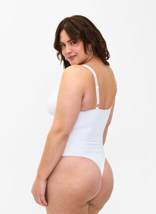 Zizzi  Koronkowe body modelujace, Bright White, Model image number 1