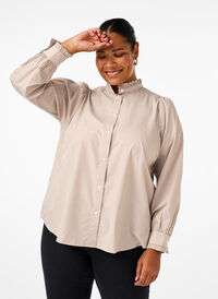 Bluzka koszulowa w paski z falbanami, Silver Mink Stripe, Model