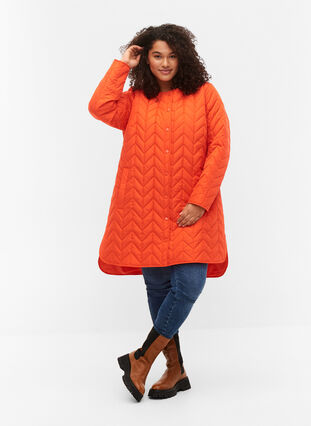 Zizzi Quilted jacket with buttons, Tangerine Tango, Model image number 2