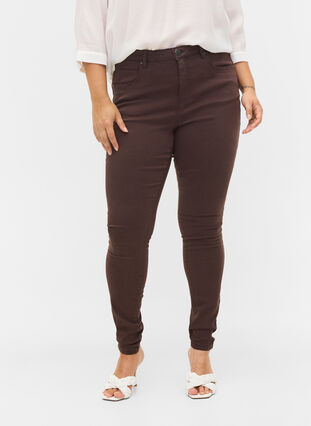 Zizzi Super slim Amy jeans with high waist, Molé, Model image number 2