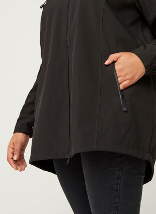 Zizzi Krótka kurtka softshell z kapturem, Black, Model image number 3