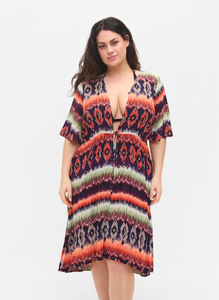 Zizzi Beach dress in viscose with adjustable waist, Ethnic AOP, Model image number 0