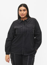 Koszula z kontrastowymi szwami, Black, Model