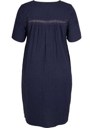 Zizzi Short-sleeved cotton dress with lace details, Night Sky, Packshot image number 1