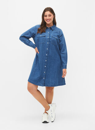 Zizzi Dzinsowa sukienka z guzikami, Blue Denim, Model image number 2