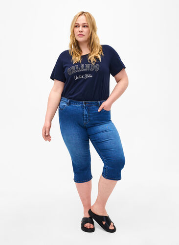 Zizzi  Dopasowane jeansy 3/4 Emily slim, Blue Denim, Model image number 0